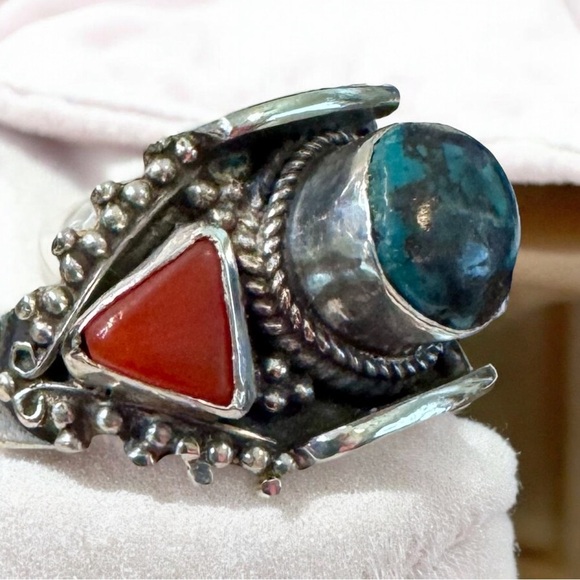 Sterling Turquoise|Coral Repousse Saddle Ring (8.75) - Picture 1 of 9